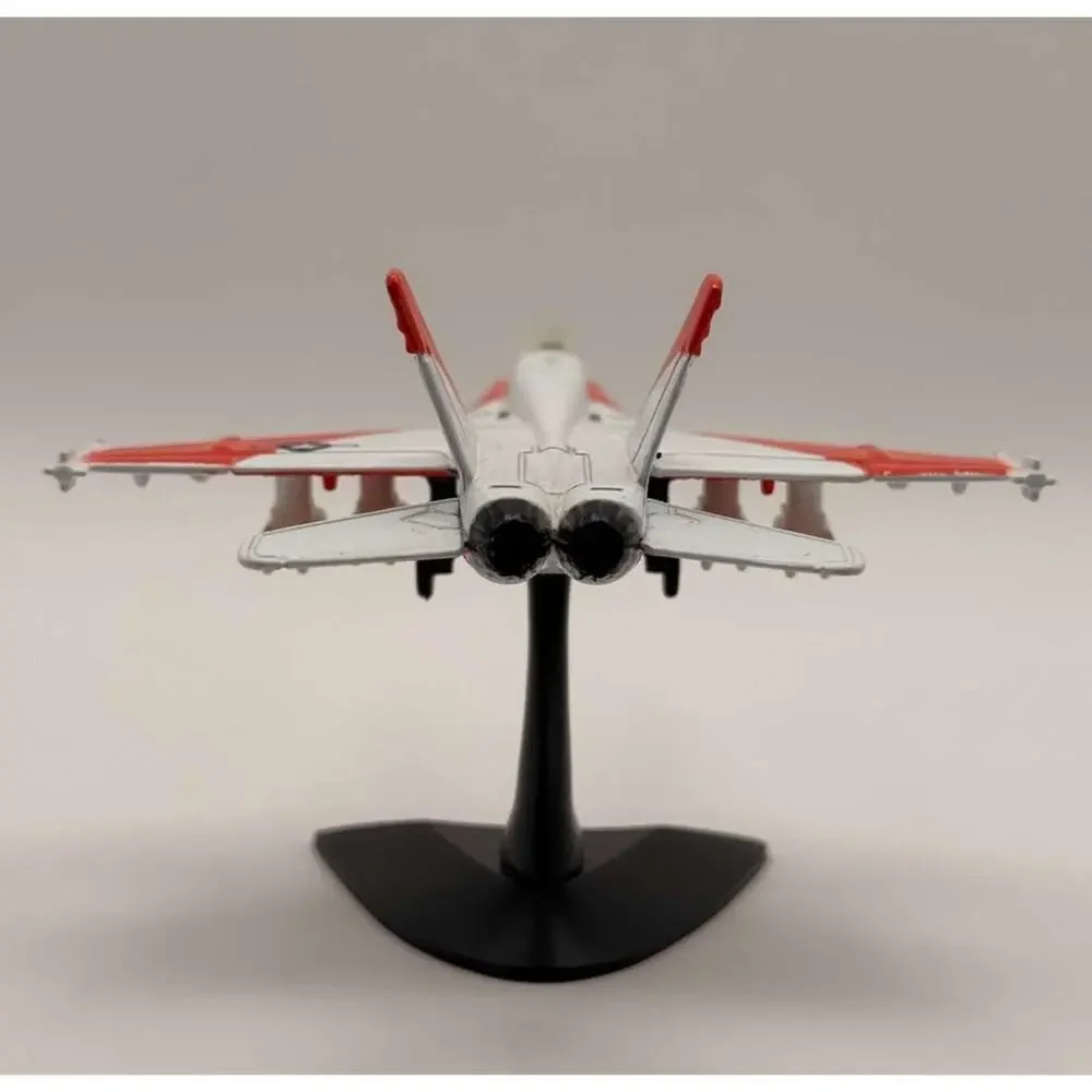Maisto F/A-18C Hornet Diecast Military Aircraft Model Jet w/ Display Stand 1:100